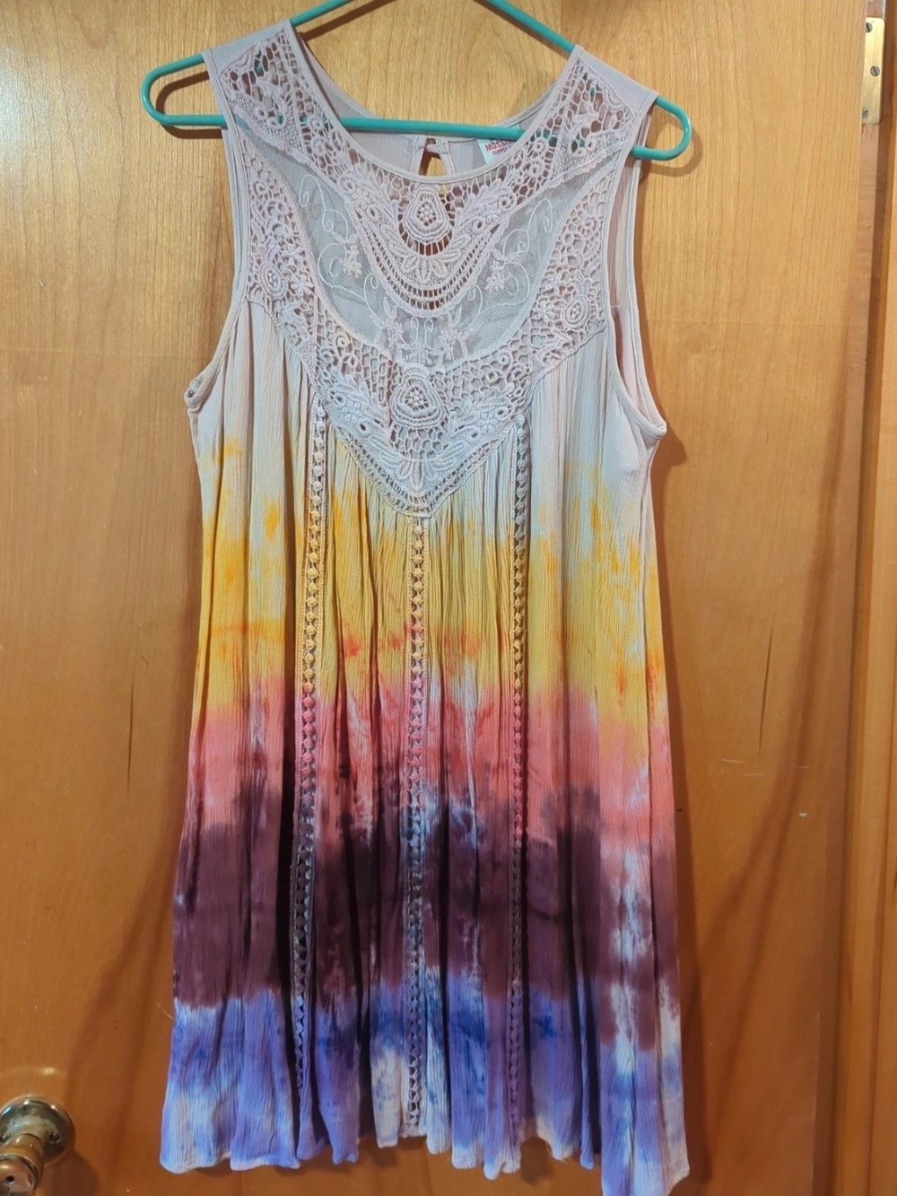 Lace Yoke Tie-Dye Sleeveless Women's Top in Multi
